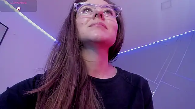 Ich Bin Julia online show from February 2025 04:11:02 PM