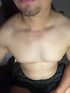 Snapshot of tomazu11 chatting on October 2025 04:59:01 AM tomazu11 online show from October 2025 04:59:01 AM