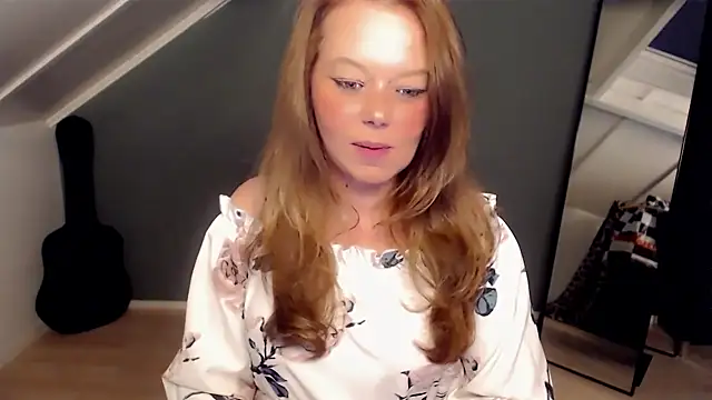 roxanna24 online show from March 2026 07:59:01 PM