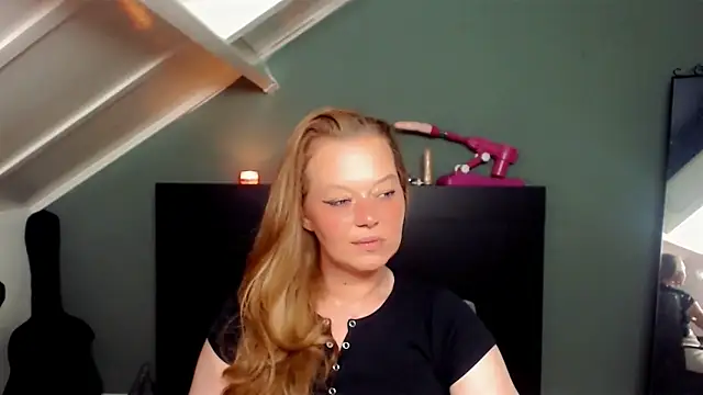 roxanna24 online show from April 2026 07:33:02 PM