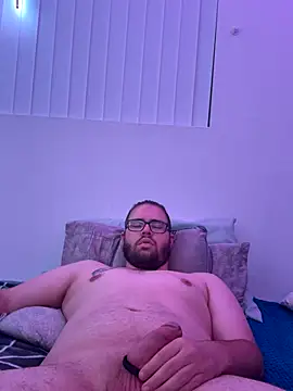 Snapshot of Comfortable_Bite chatting on November 2025 12:28:02 PM Comfortable Bite online show from November 2025 12:28:02 PM