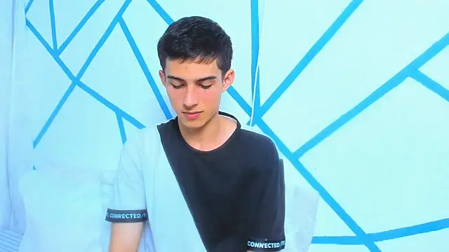 liam scott77 online show from February 2025 02:04:01 PM