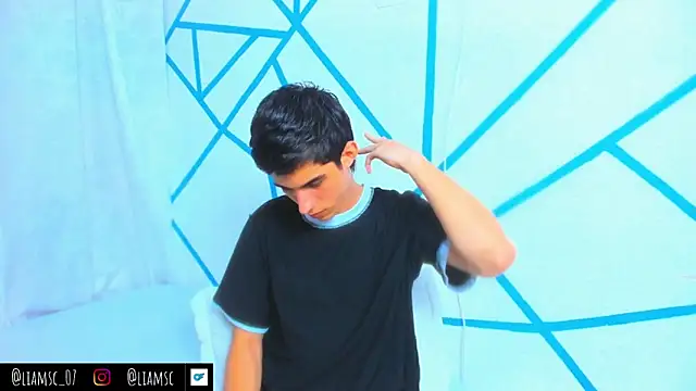 liam scott77 online show from October 2025 12:28:02 AM