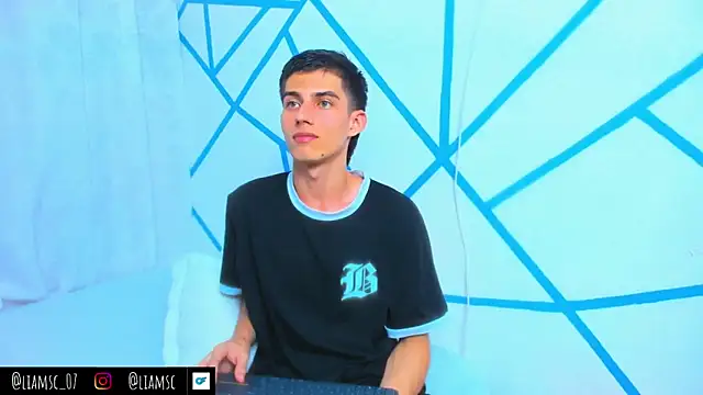 liam scott77 online show from October 2025 01:58:02 AM