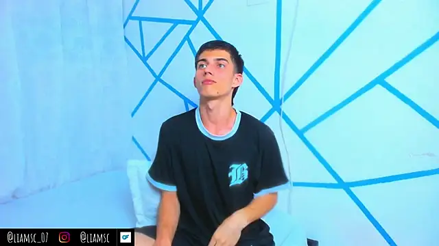 liam scott77 online show from October 2025 09:56:01 PM