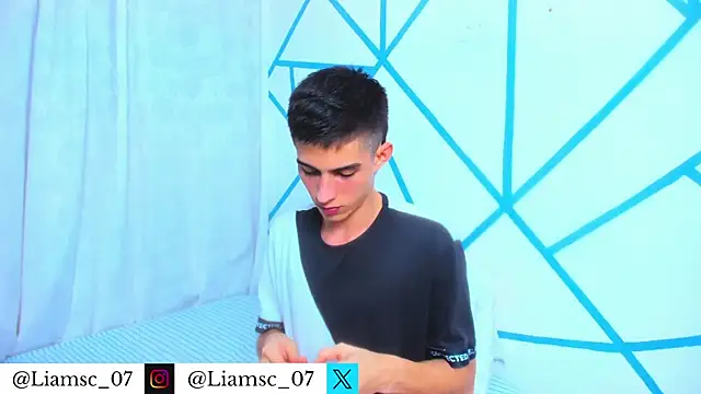 liam scott77 online show from December 2025 11:24:02 PM