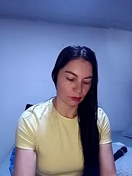 renata hot1 online show from February 2026 07:21:01 PM