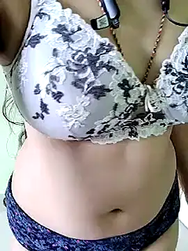 Snapshot of Rani_Desai69 chatting on December 2024 07:22:02 AM Rani Desai69 online show from December 2024 07:22:02 AM