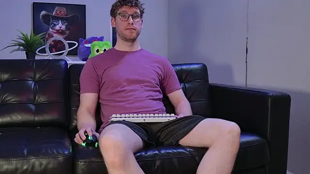 BlueEyedTallGuy94 online show from October 2025 12:44:01 AM