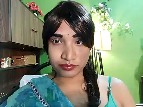 Snapshot of Sexy_Naira chatting on December 2024 05:33:02 PM Sexy Naira online show from December 2024 05:33:02 PM