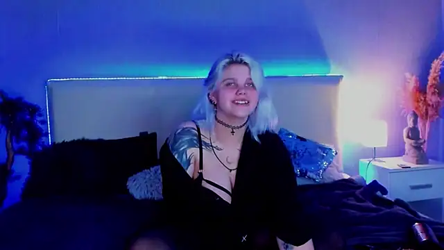 JoannLowe online show from March 2025 11:49:01 PM