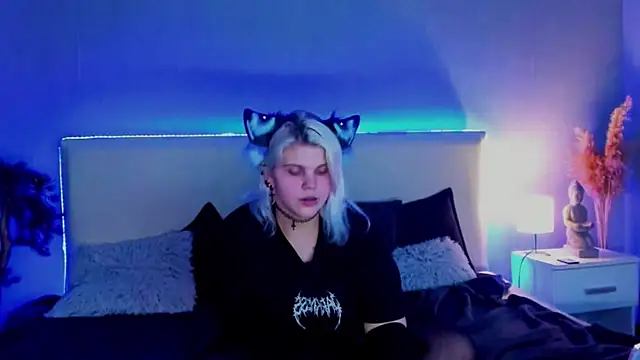 JoannLowe online show from March 2025 12:19:02 AM