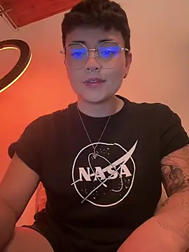 Snapshot of Ashley_Chriss chatting on January 2025 05:28:02 AM Ashley Chriss online show from January 2025 05:28:02 AM