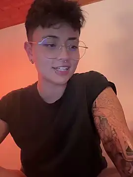 Snapshot of Ashley_Chriss chatting on January 2025 07:08:01 AM Ashley Chriss online show from January 2025 07:08:01 AM