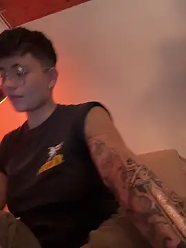 Snapshot of Ashley_Chriss chatting on January 2025 03:31:01 AM Ashley Chriss online show from January 2025 03:31:01 AM