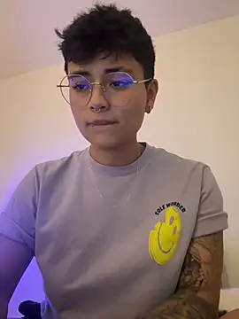 Snapshot of Ashley_Chriss chatting on February 2025 12:05:01 AM Ashley Chriss online show from February 2025 12:05:01 AM