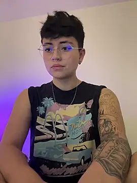 Snapshot of Ashley_Chriss chatting on February 2025 08:22:01 PM Ashley Chriss online show from February 2025 08:22:01 PM