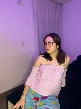 Snapshot of Catyloves chatting on January 2025 03:00:01 AM Catyloves online show from January 2025 03:00:01 AM