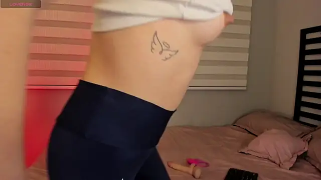 Snapshot of Catyloves chatting on September 2025 11:39:02 PM Catyloves online show from September 2025 11:39:02 PM