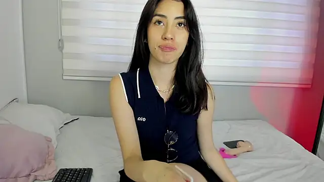 Snapshot of Catyloves chatting on September 2025 04:01:02 PM Catyloves online show from September 2025 04:01:02 PM