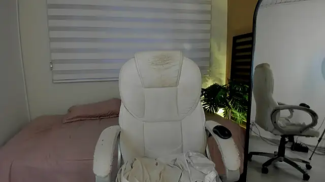 Snapshot of Catyloves chatting on January 2026 10:36:02 PM Catyloves online show from January 2026 10:36:02 PM