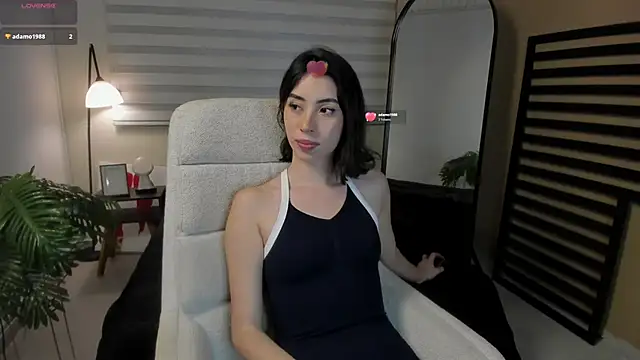 Catyloves online show from April 2026 10:48:02 PM