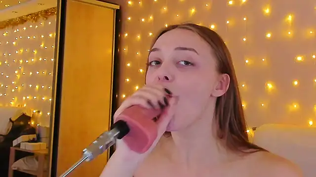 Snapshot of May_Flower chatting on January 2025 03:19:01 PM May Flower online show from January 2025 03:19:01 PM