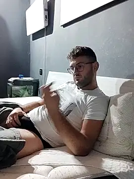 Snapshot of TheKing966 chatting on September 2025 10:37:02 PM TheKing966 online show from September 2025 10:37:02 PM