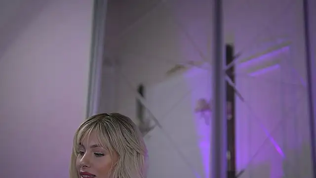 AdelineKing online show from March 2025 03:08:02 AM