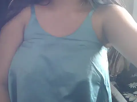 Snapshot of DevilErin chatting on January 2025 08:30:01 PM DevilErin online show from January 2025 08:30:01 PM