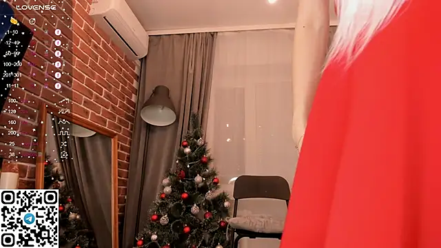 tyty piupiu online show from December 2024 05:58:01 PM