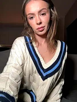 HotBella- online show from November 2025 09:53:01 PM