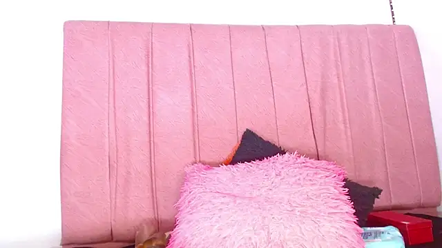 Snapshot of margiesfunnyhot303av chatting on March 2025 06:05:02 AM margiesfunnyhot303av online show from March 2025 06:05:02 AM