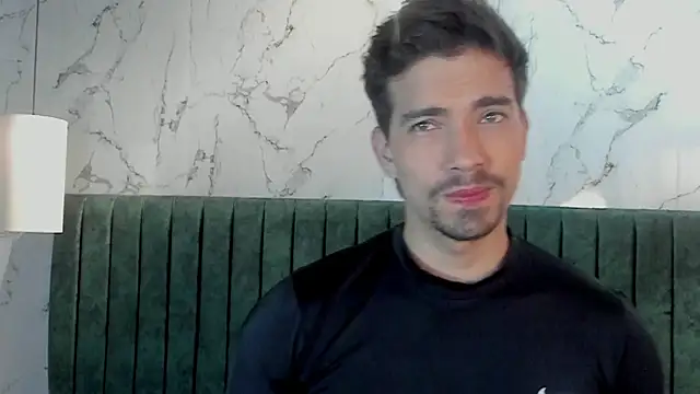 Snapshot of Ian_Daviz chatting on February 2025 08:11:02 PM Ian Daviz online show from February 2025 08:11:02 PM