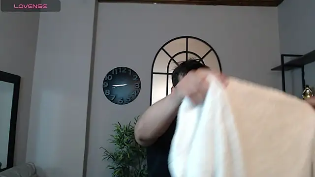 Snapshot of Ian_Daviz chatting on February 2025 07:48:02 PM Ian Daviz online show from February 2025 07:48:02 PM