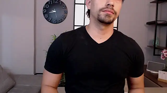 Snapshot of Ian_Daviz chatting on February 2025 08:03:02 PM Ian Daviz online show from February 2025 08:03:02 PM