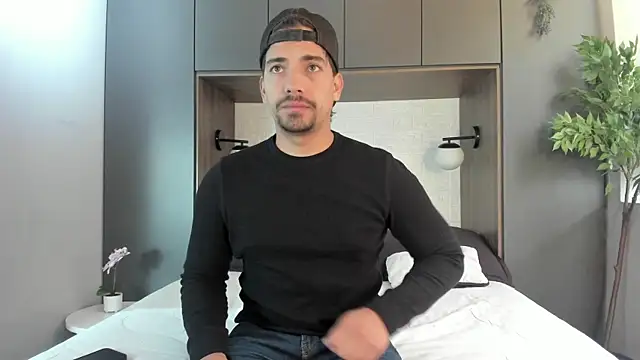 Snapshot of Ian_Daviz chatting on March 2025 08:00:01 PM Ian Daviz online show from March 2025 08:00:01 PM