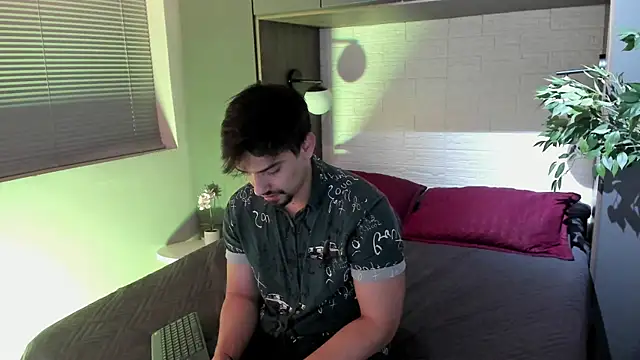 Snapshot of Ian_Daviz chatting on September 2025 12:05:01 PM Ian Daviz online show from September 2025 12:05:01 PM