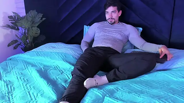 Snapshot of Ian_Daviz chatting on September 2025 12:05:01 PM Ian Daviz online show from September 2025 12:05:01 PM