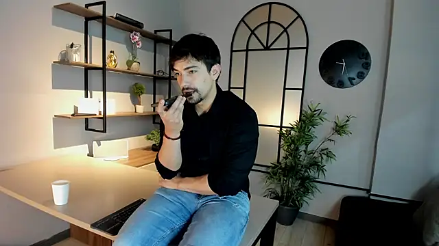 Snapshot of Ian_Daviz chatting on October 2025 12:05:02 PM Ian Daviz online show from October 2025 12:05:02 PM