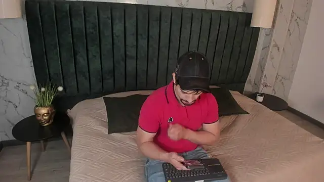 Snapshot of Ian_Daviz chatting on October 2025 12:41:02 PM Ian Daviz online show from October 2025 12:41:02 PM