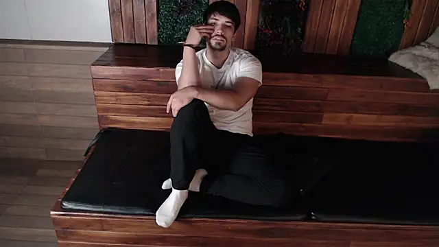 Snapshot of Ian_Daviz chatting on October 2025 12:28:02 PM Ian Daviz online show from October 2025 12:28:02 PM