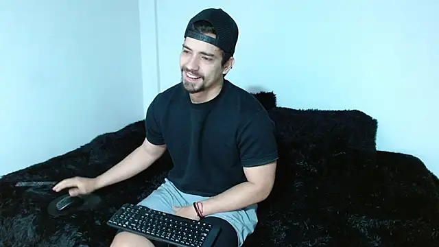 Snapshot of Ian_Daviz chatting on November 2025 03:49:02 AM Ian Daviz online show from November 2025 03:49:02 AM