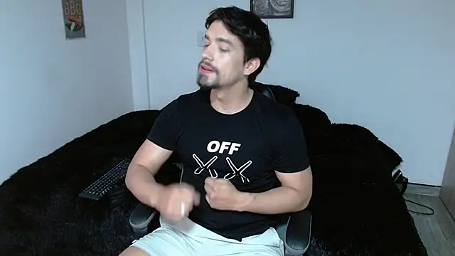 Snapshot of Ian_Daviz chatting on November 2025 01:33:02 PM Ian Daviz online show from November 2025 01:33:02 PM