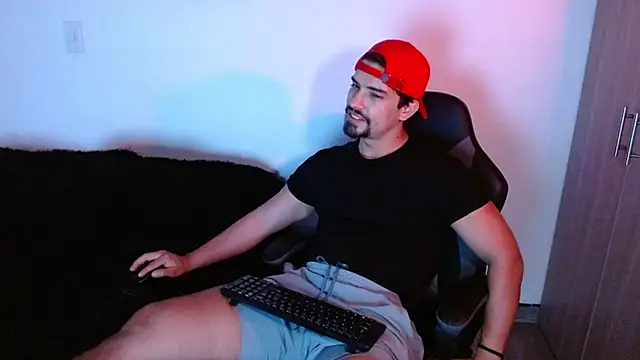 Snapshot of Ian_Daviz chatting on November 2025 03:01:02 AM Ian Daviz online show from November 2025 03:01:02 AM