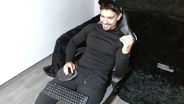 Snapshot of Ian_Daviz chatting on February 2026 04:12:02 PM Ian Daviz online show from February 2026 04:12:02 PM