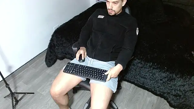 Snapshot of Ian_Daviz chatting on February 2026 08:57:02 AM Ian Daviz online show from February 2026 08:57:02 AM