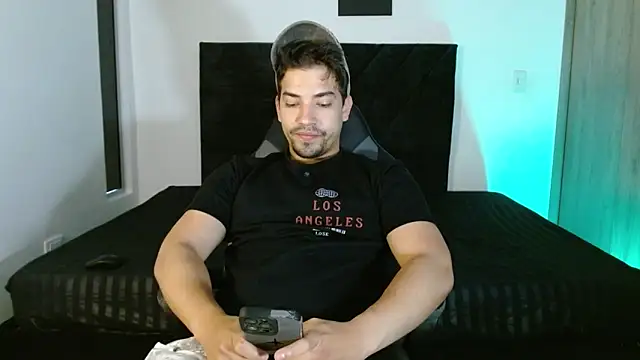 Ian Daviz online show from May 2026 03:17:01 PM