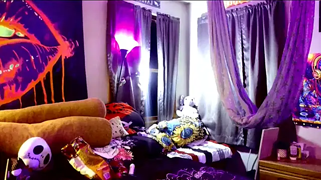 KRYZTALYNXXX online show from February 2025 01:51:01 PM