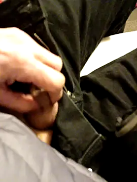 Snapshot of sjorgiogeorge chatting on February 2025 07:18:02 PM sjorgiogeorge online show from February 2025 07:18:02 PM